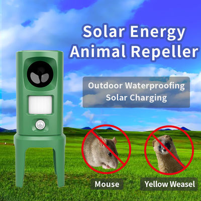 Repellente solare ad ultrasuoni per animali per prati da giardino